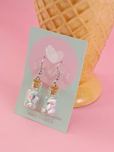 Vaahtokarkki-pullokorvakorut